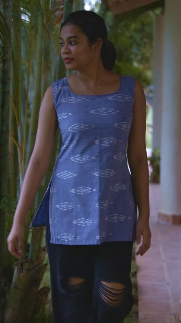 Ikat Kurti