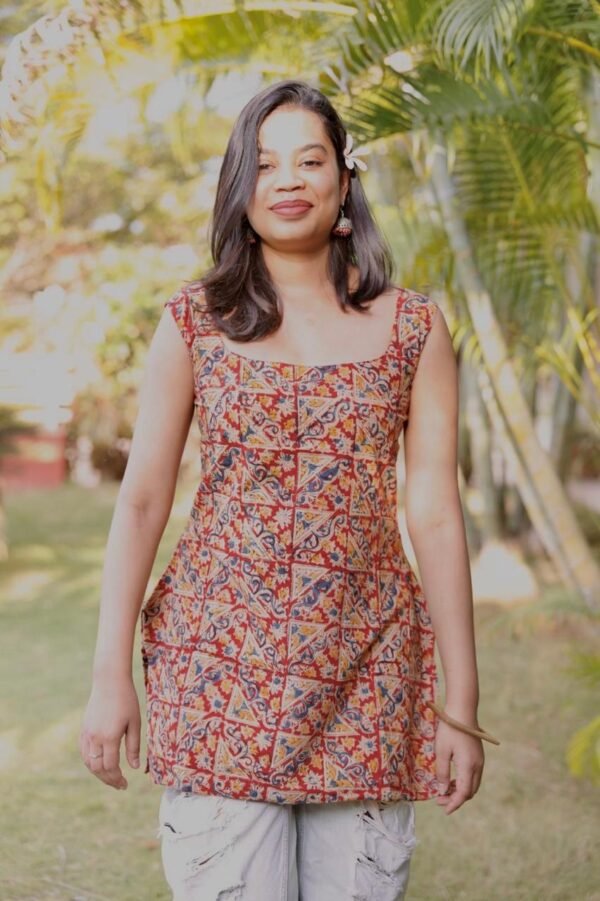 Naari Deep Back Kurti